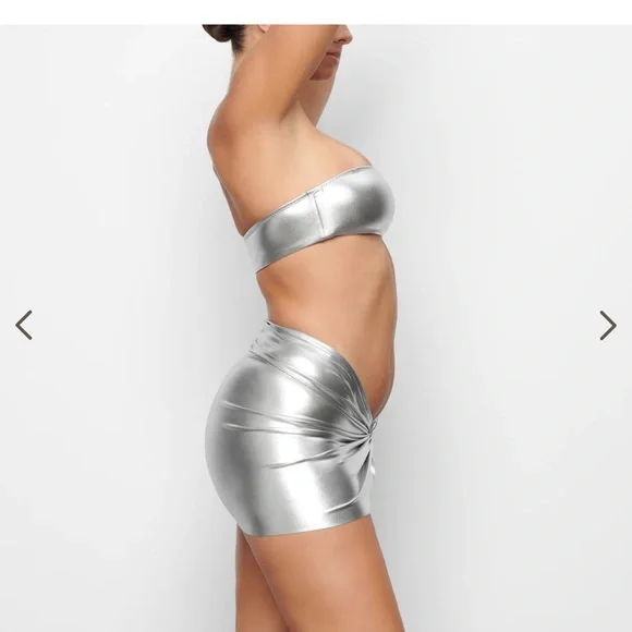 SKIMS METALLIC SWIM SARONG MINI SKIRT - Picture 15 of 15